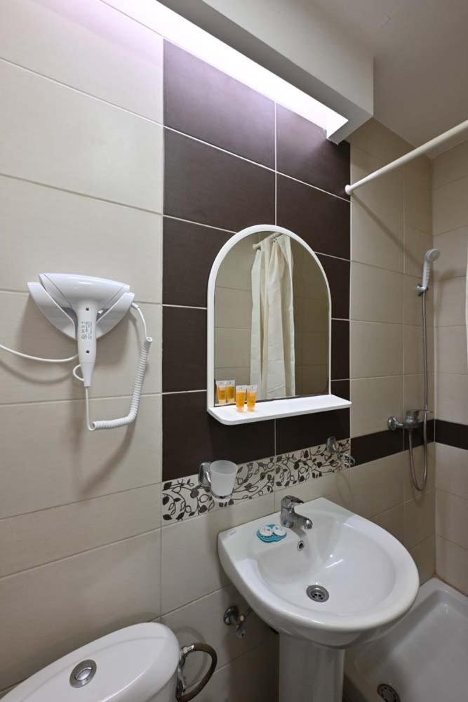Hotel Tiski Cvet Novi Bečej 외부 사진