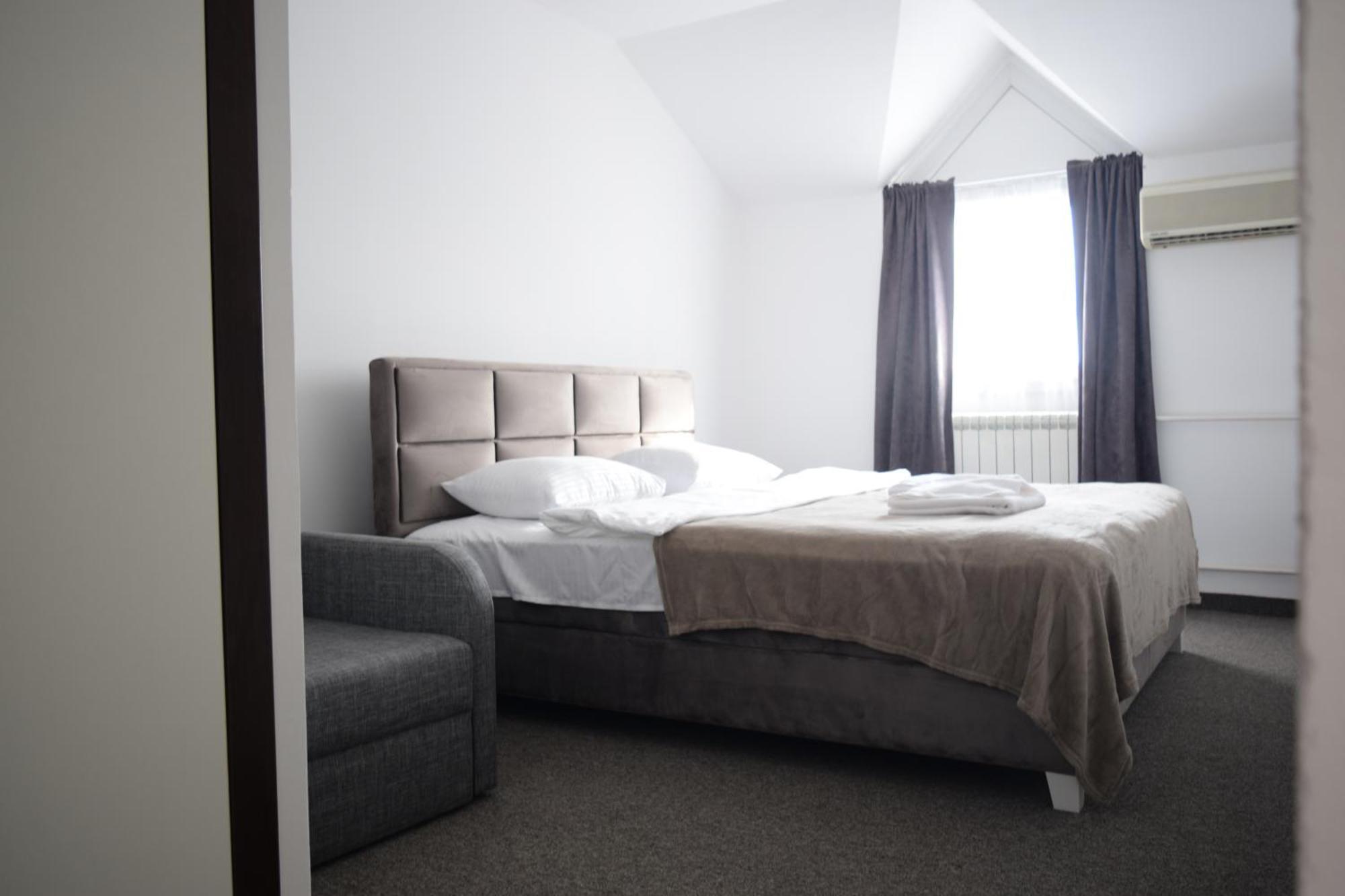Hotel Tiski Cvet Novi Bečej 외부 사진