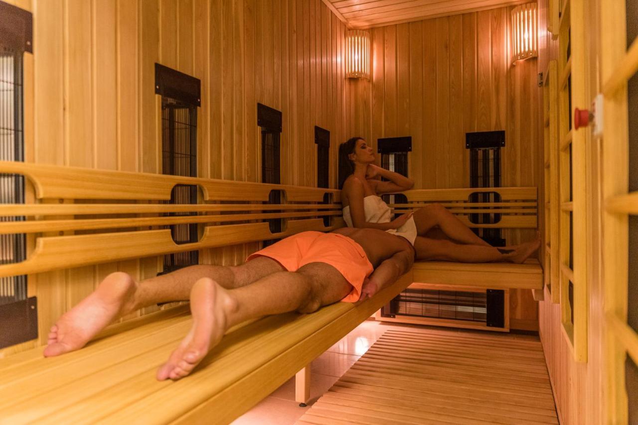 Hotel Tiski Cvet Novi Bečej 외부 사진
